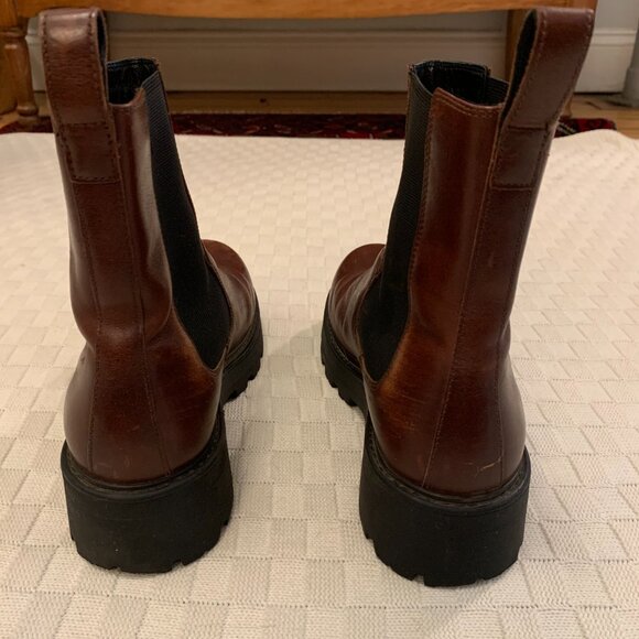Vagabond Lug Sole Chelsea Boots, Brown, Size 39 - Picture 9 of 12